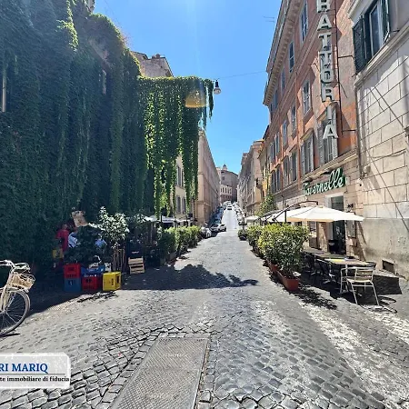 Colosseum Via Del Boschetto Apartment Rom
