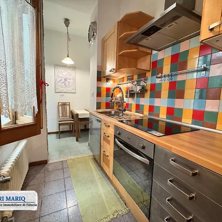 Apartment Colosseum Via Del Boschetto Rom