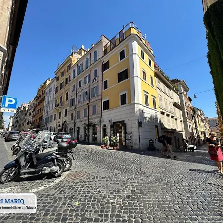Apartment Colosseum Via Del Boschetto Rom